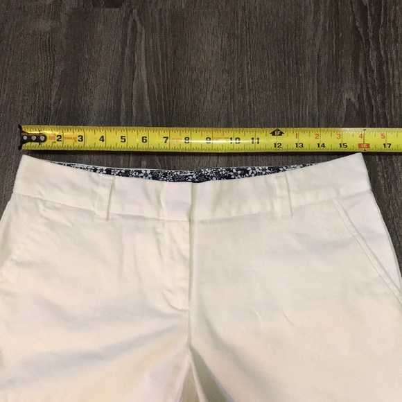 White Chino shorts size 6 - Picture 3 of 10